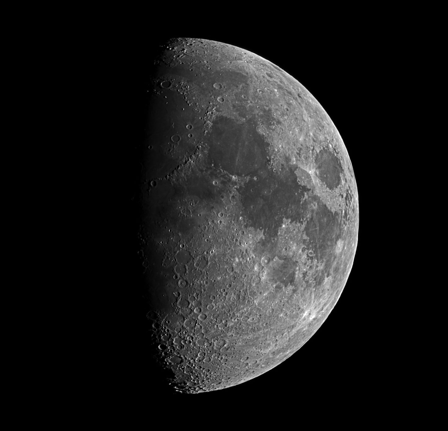 BRESSER Linsenteleskop mit Smartphone-Adapter & Sonnenfilter Pluto II